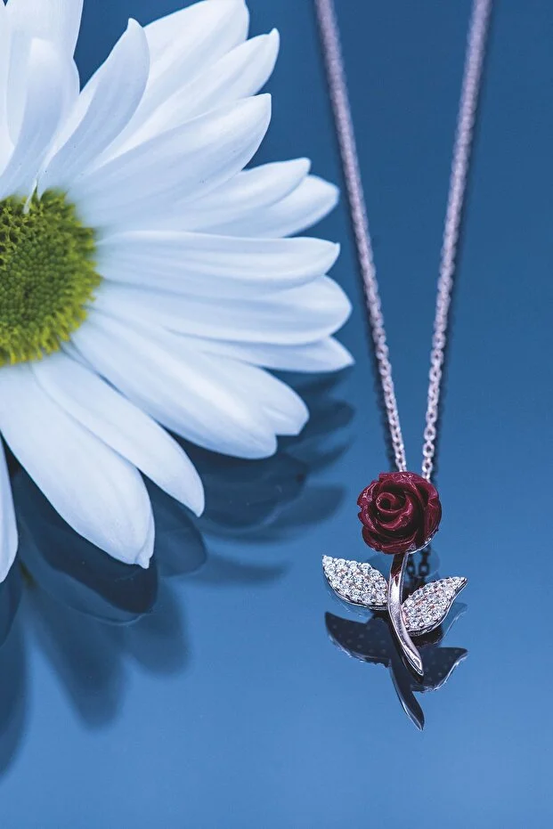 Kadın Orjinal 925 Ayar Gümüş Zirkon Taşlı Kırmızı Taşlı Gül Model Kolye